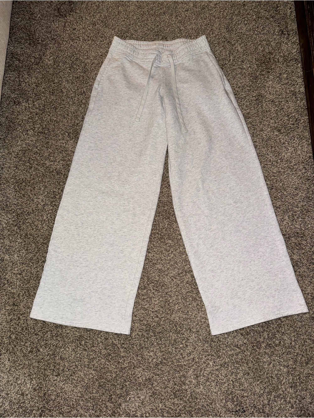 Women’s Hollister Light Grey Wide-Leg and low ride Drawstring Sweatpants
